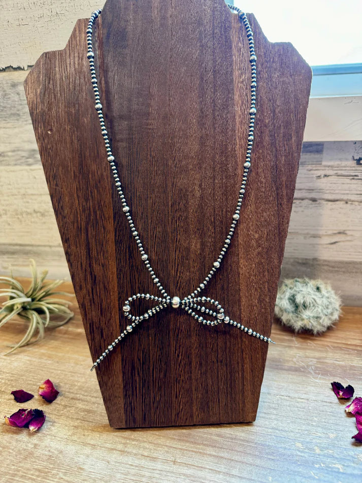 Navajo Pearl Bow Necklace