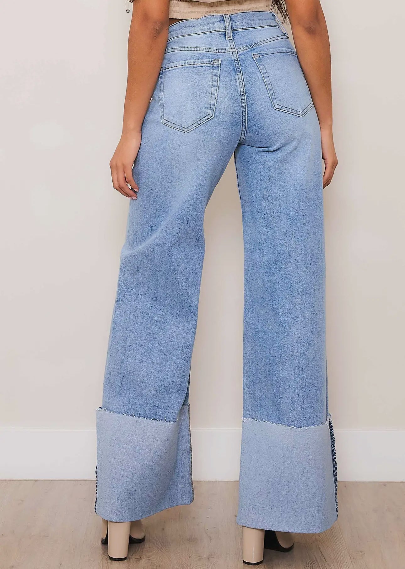 Light Wide Cuffed Jeans