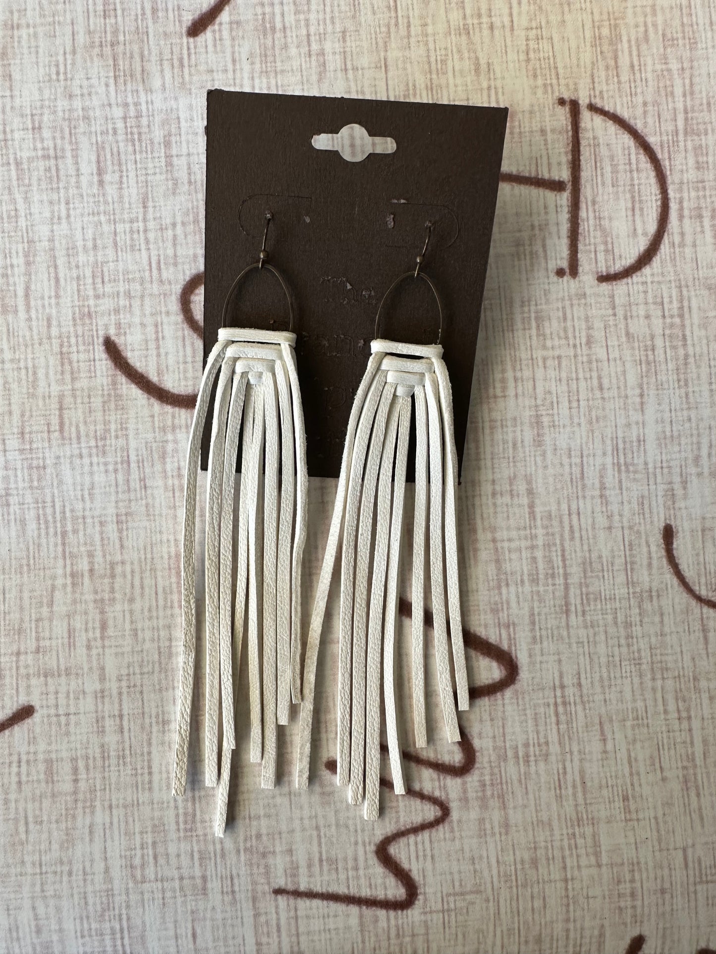 White leather fringe earrings (laced)