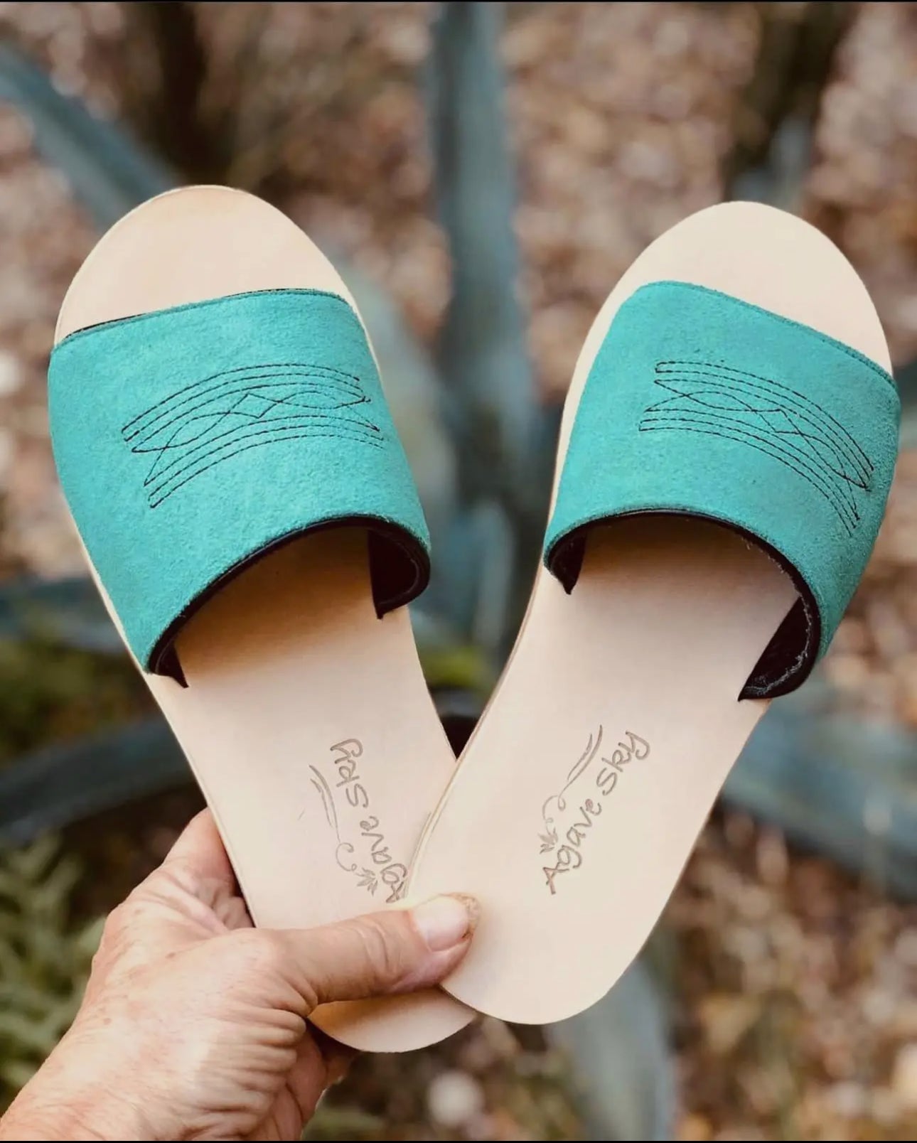 Nadia Slides - Turquoise