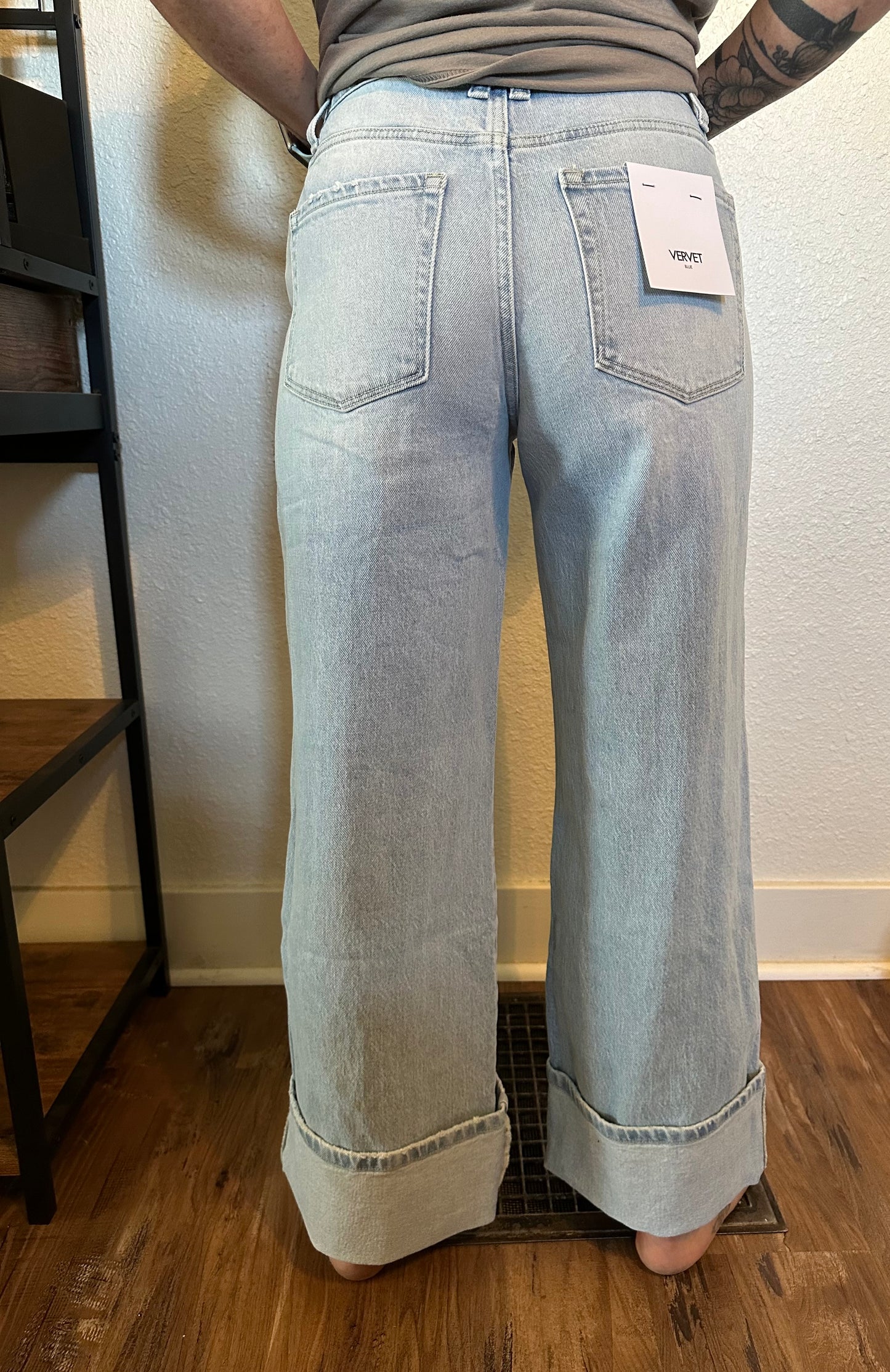 Double Seam Cuffed Jeans (Light)