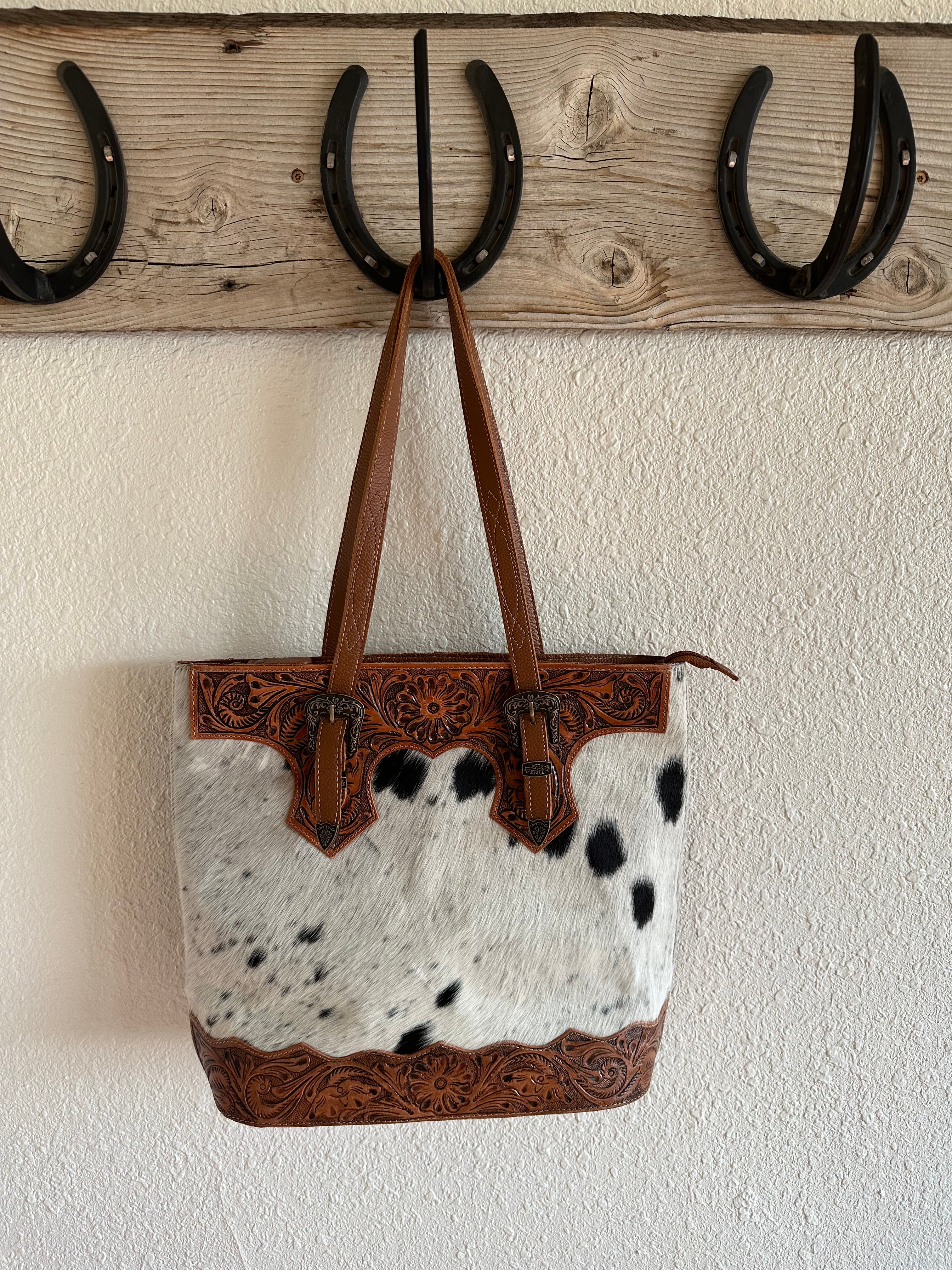 For the love of cowhide 🖤 Blake Bum Bags! www.triangletboutique.com  #bumbag #western #rodeo #slingbag #triangletboutique… | Instagram